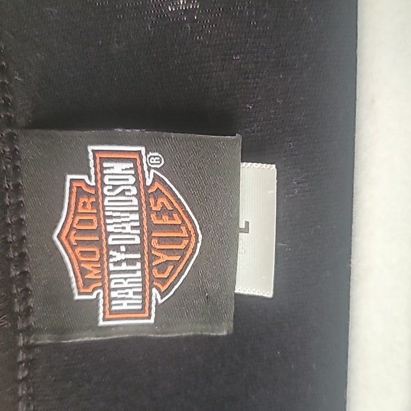 Top - Picture 2 of 3